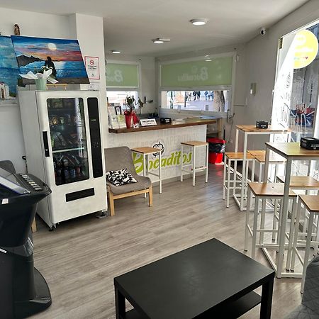 Be Happy Hostel Нерха Екстер'єр фото